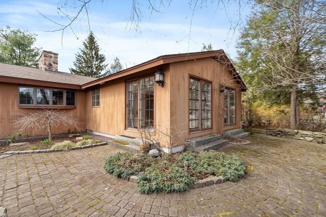 243 Concord Road, Westford, MA 01886