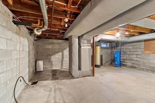 243 Concord Road, Westford, MA 01886