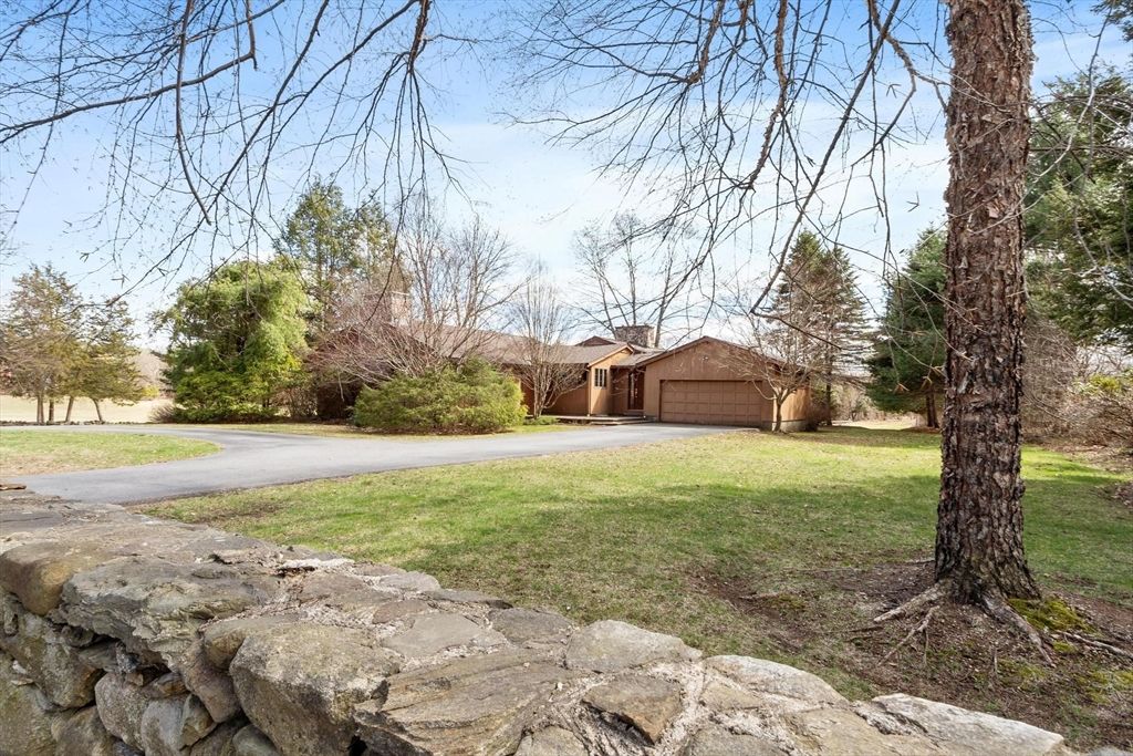 243 Concord Road, Westford, MA 01886