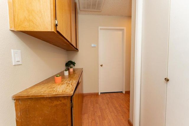 1818 S Cain Street, Visalia, CA 93292