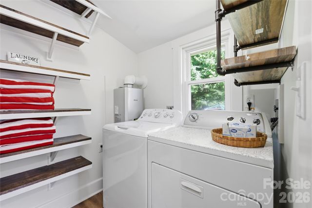 2252 Riceville Road, Asheville, NC 28805