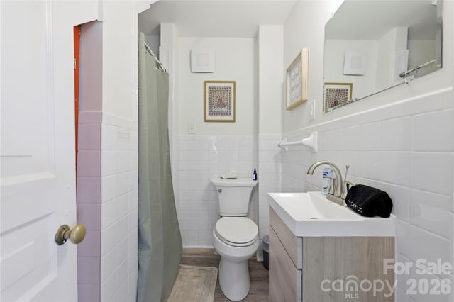 2252 Riceville Road, Asheville, NC 28805