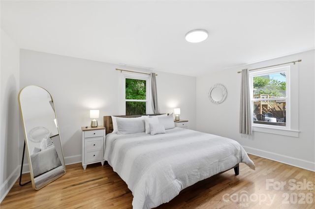 2252 Riceville Road, Asheville, NC 28805