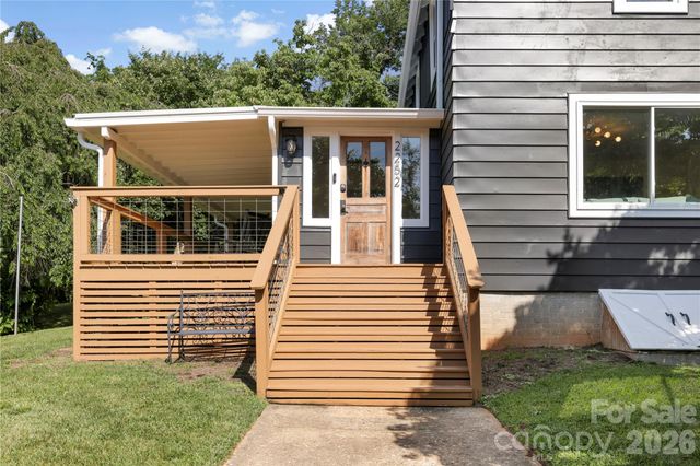 2252 Riceville Road, Asheville, NC 28805