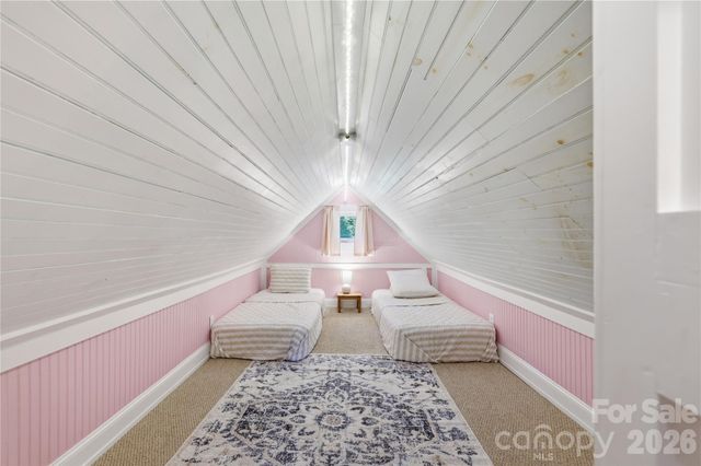 2252 Riceville Road, Asheville, NC 28805