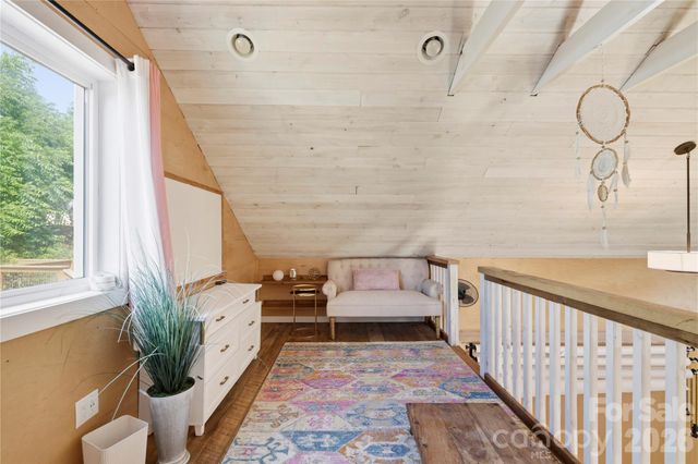 2252 Riceville Road, Asheville, NC 28805
