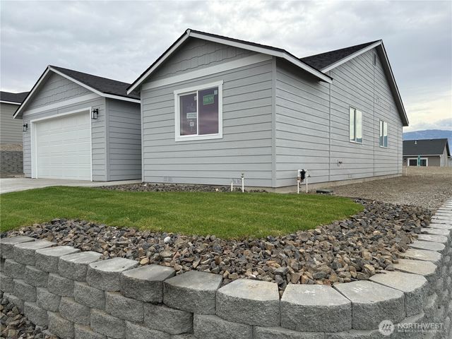 2322 2nd Street SE, East Wenatchee, WA 98802