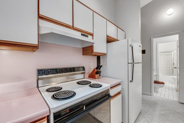 815 Andrew Redding Road 202, Lantana, FL 33462