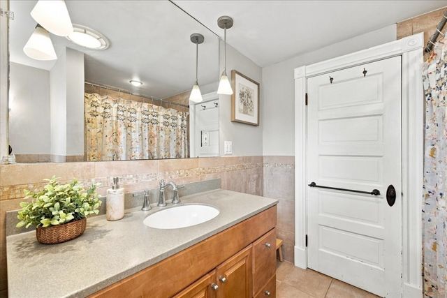 282 Corey St, Boston, MA 02132