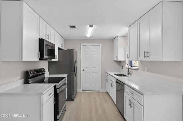 2762 SHARPES Court, Orange Park, FL 32065