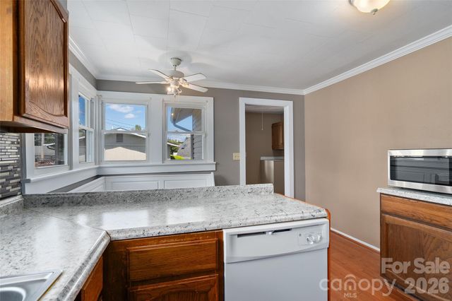 417 Riverbend Street, Waynesville, NC 28786