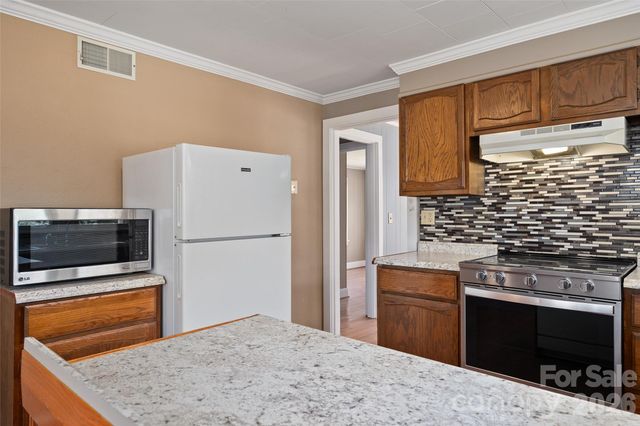 417 Riverbend Street, Waynesville, NC 28786