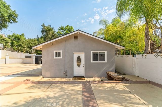 21366 Rios Street, Woodland Hills, CA 91364