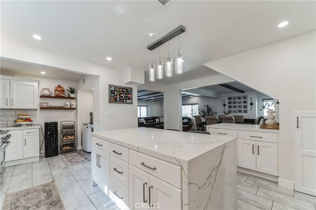 21366 Rios Street, Woodland Hills, CA 91364