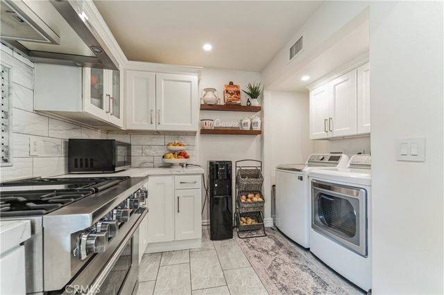 21366 Rios Street, Woodland Hills, CA 91364