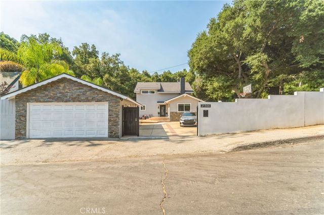 21366 Rios Street, Woodland Hills, CA 91364