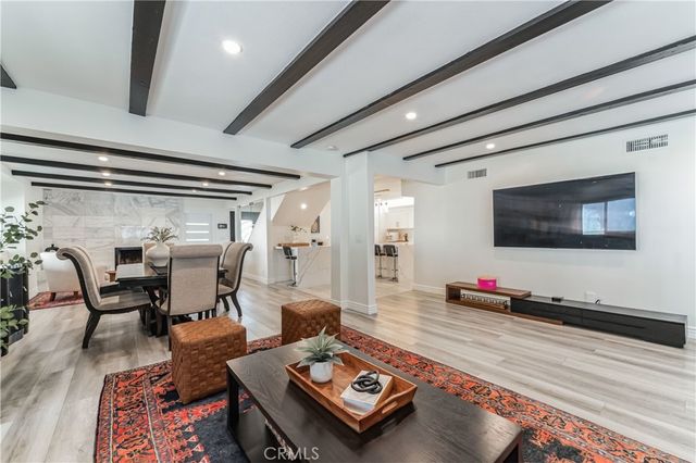 21366 Rios Street, Woodland Hills, CA 91364