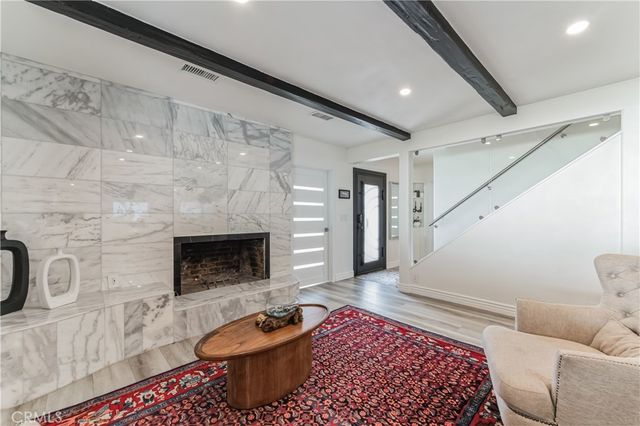 21366 Rios Street, Woodland Hills, CA 91364