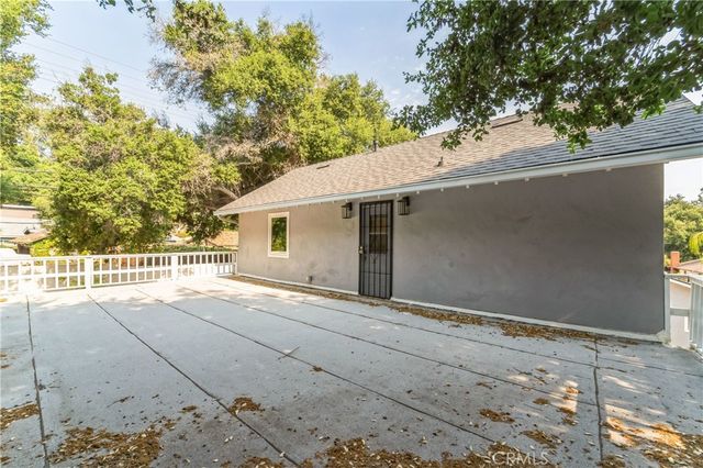 21366 Rios Street, Woodland Hills, CA 91364