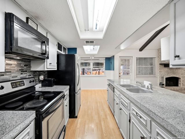 7115 Forest Brk, San Antonio, TX 78240