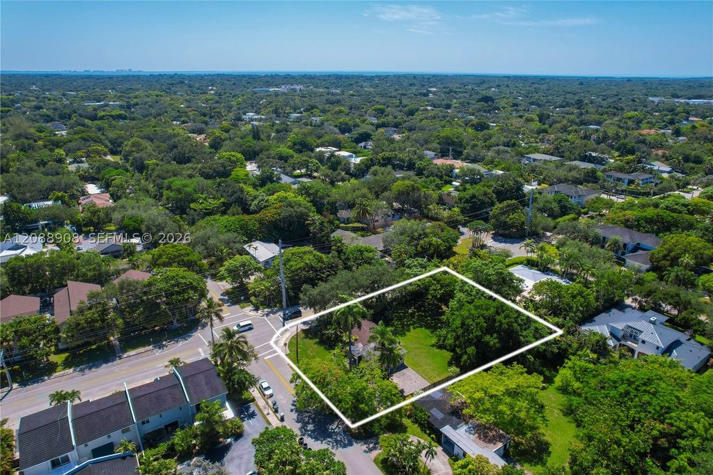 6200 SW 78th St, South Miami, FL 33143