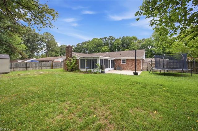 468 Blanche DR W, Chesapeake, VA 23323