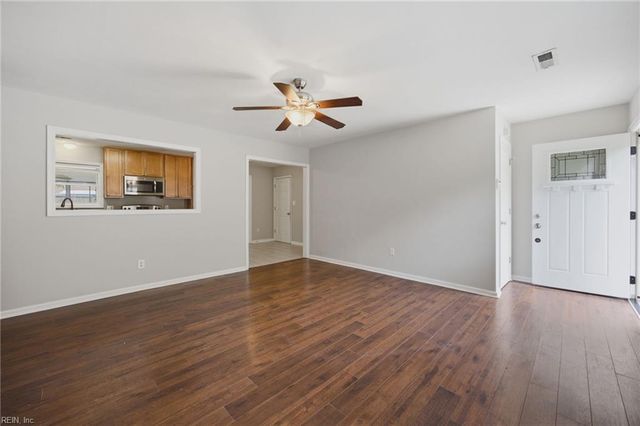 468 Blanche DR W, Chesapeake, VA 23323