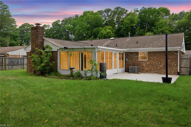 468 Blanche DR W, Chesapeake, VA 23323