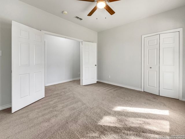 335 Berry Oaks Drive, Bulverde, TX 78163