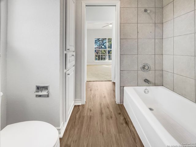 335 Berry Oaks Drive, Bulverde, TX 78163