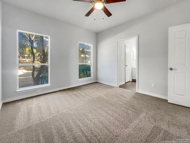 335 Berry Oaks Drive, Bulverde, TX 78163