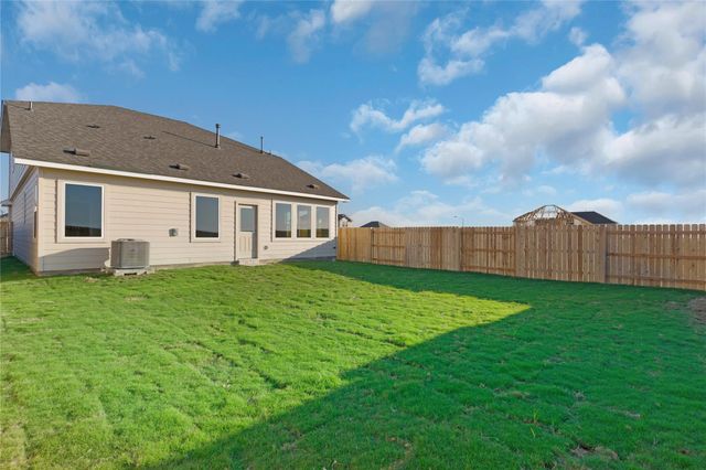 25605 Flora Bella LN, Elgin, TX 78621