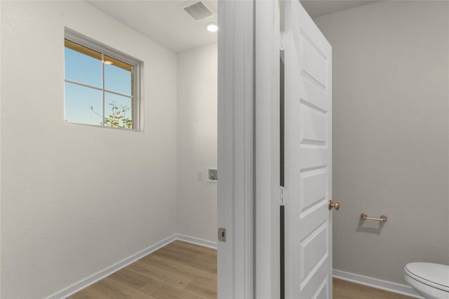 25605 Flora Bella LN, Elgin, TX 78621