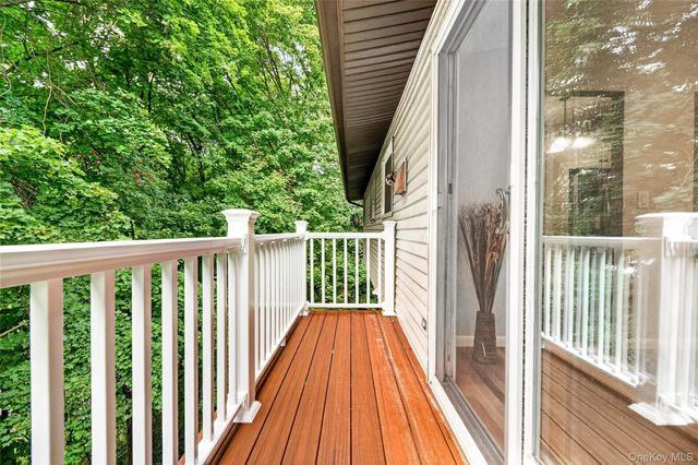 23 Howard Avenue, Valhalla, NY 10595