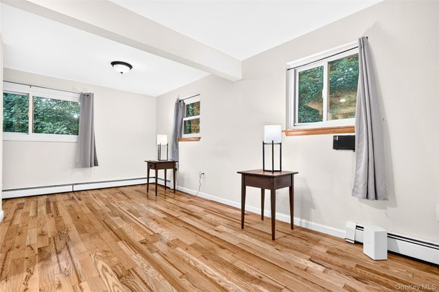 23 Howard Avenue, Valhalla, NY 10595