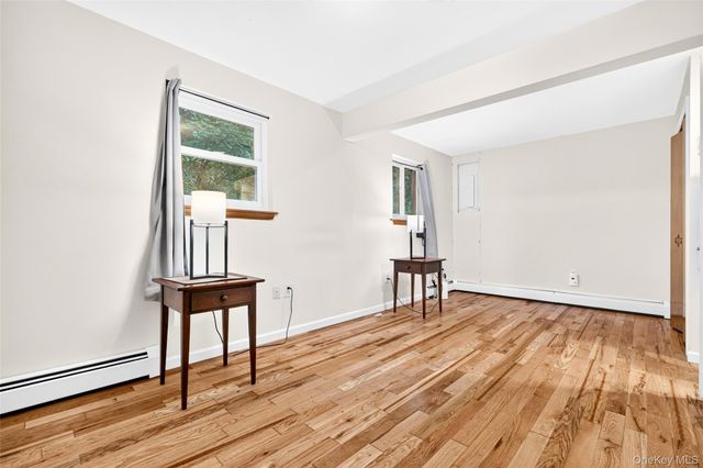 23 Howard Avenue, Valhalla, NY 10595