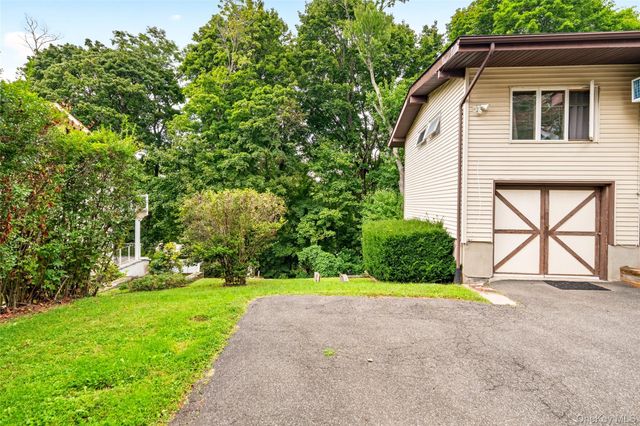 23 Howard Avenue, Valhalla, NY 10595