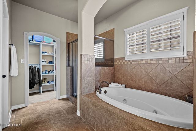 3066 SNOWY POINT Drive, El Paso, TX 79938