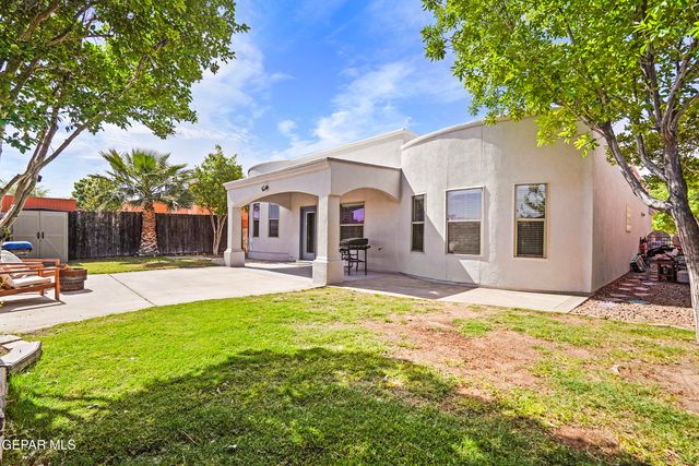 3066 SNOWY POINT Drive, El Paso, TX 79938