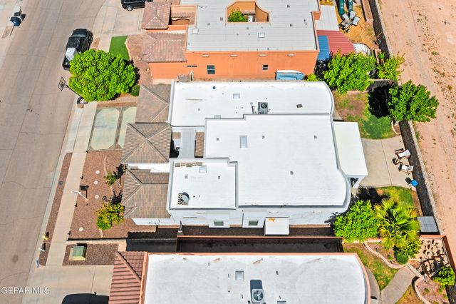 3066 SNOWY POINT Drive, El Paso, TX 79938