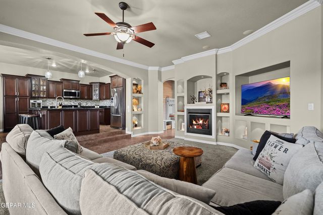 3066 SNOWY POINT Drive, El Paso, TX 79938