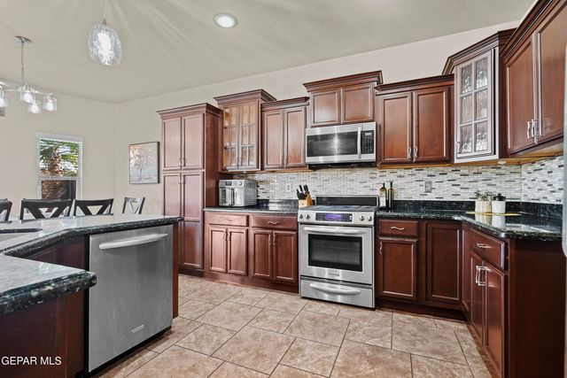 3066 SNOWY POINT Drive, El Paso, TX 79938