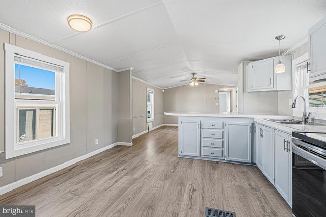 18 HAMMOCK TRL, Middle River, MD 21220