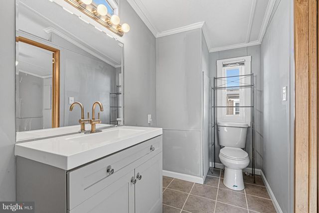 18 HAMMOCK TRL, Middle River, MD 21220