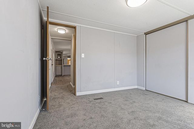 18 HAMMOCK TRL, Middle River, MD 21220