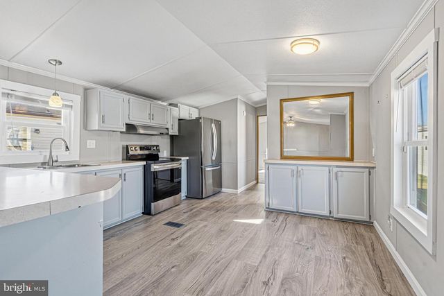 18 HAMMOCK TRL, Middle River, MD 21220