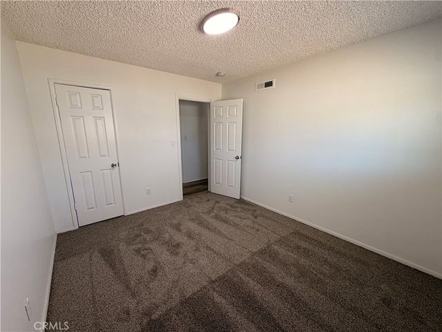 22625 Whittier, Colton, CA 92324