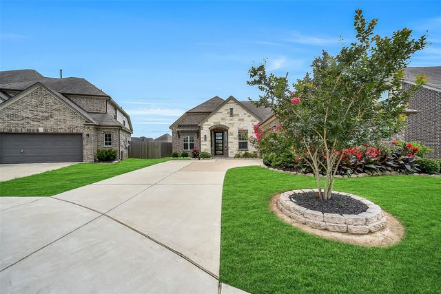 33519 Green Prairie Drive, Brookshire, TX 77423