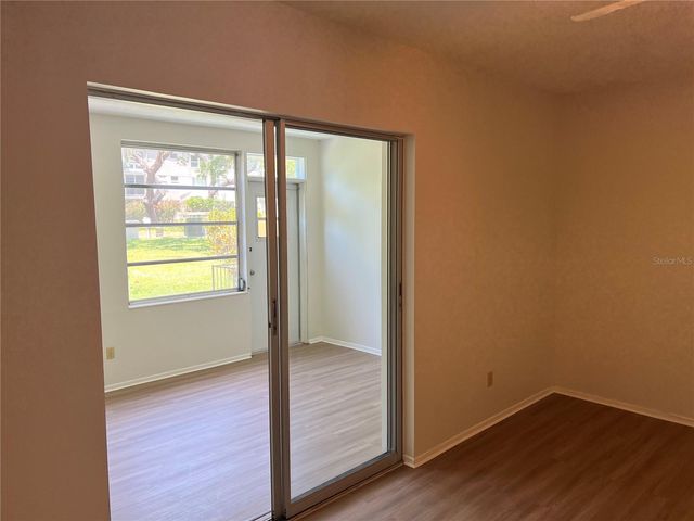 2042 AUSTRALIA WAY W 22, Clearwater, FL 33763