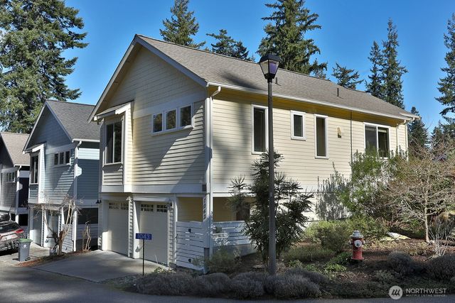 1043 Village Loop, Langley, WA 98260